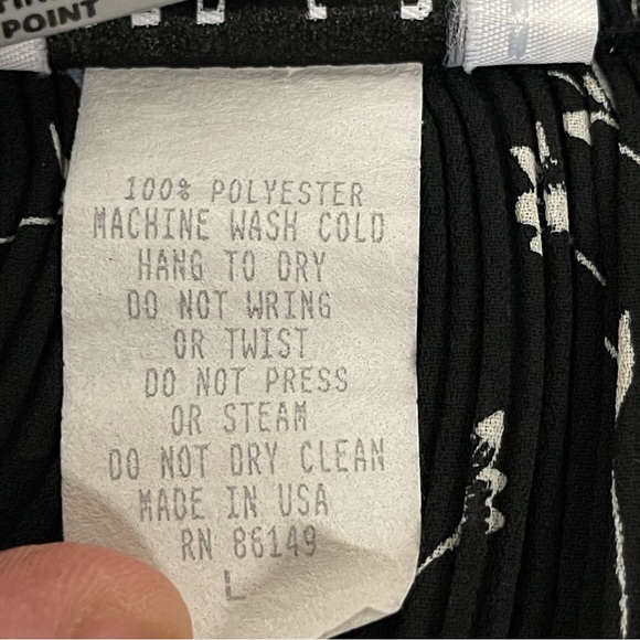 Set of two Robbie Bee vintage pleated navy and black skirts size large - Picture 12 of 14